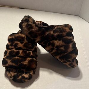 UGG faux fur leopard sandal. Sz 7.  Like new!